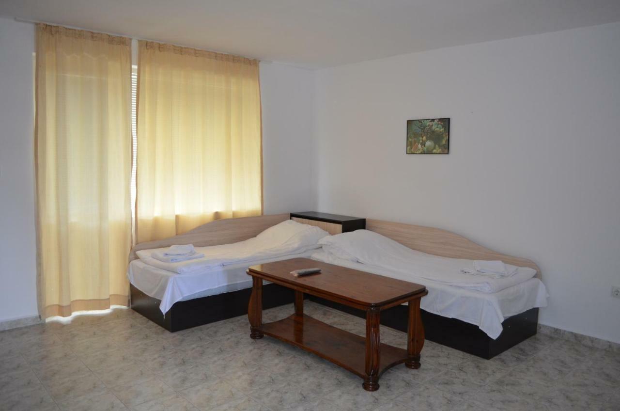 Bravo 1 Home George Sunny Beach Buitenkant foto